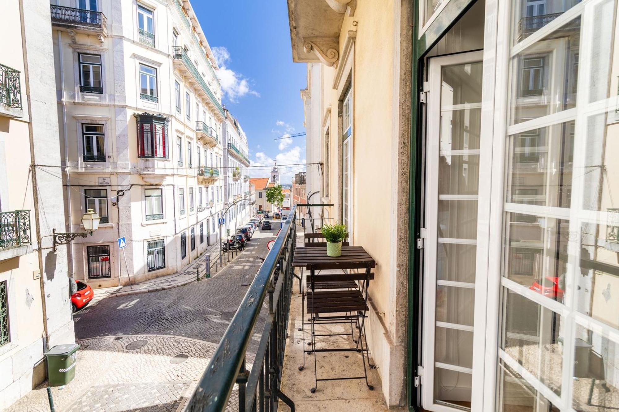 Chagas 17 By Central Hill Apartments Apartment