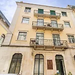 Chagas 17 By Central Hill Apartments